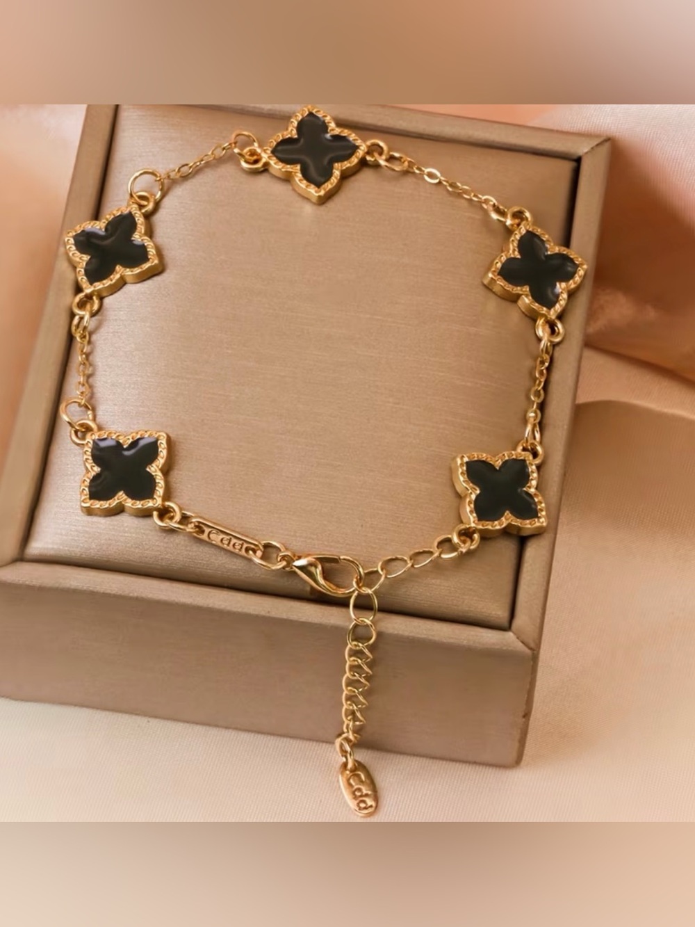 NWT Black & Gold Clover Bracelet